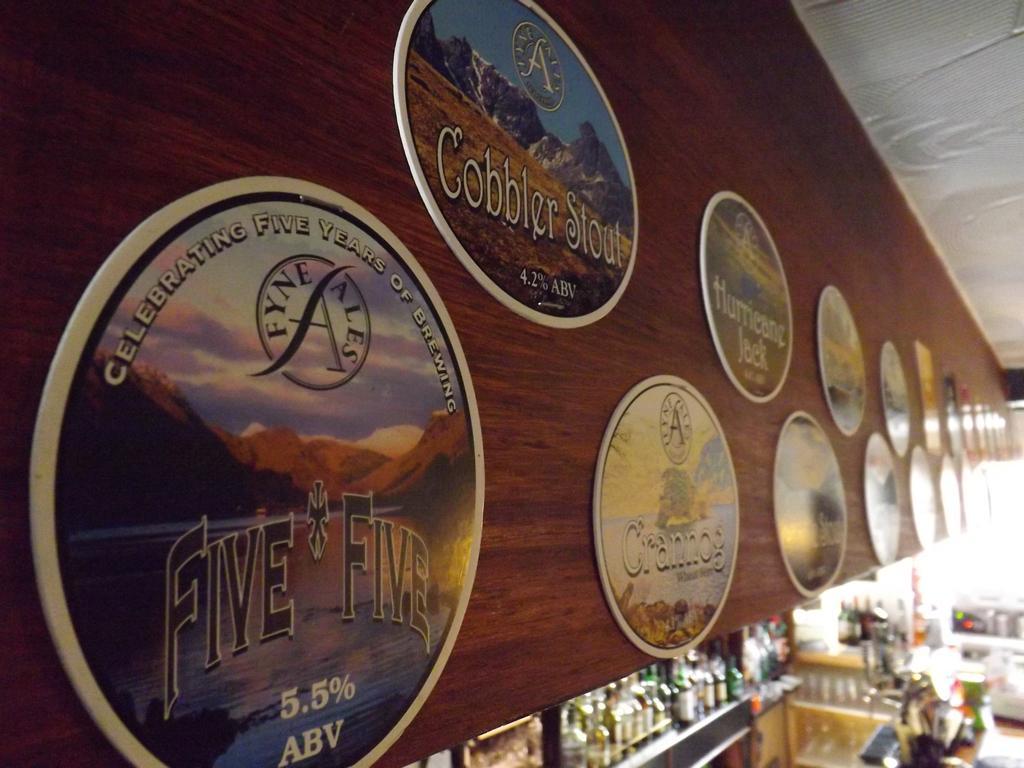Cairndow Stagecoach Inn Экстерьер фото
